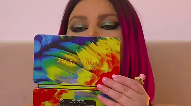 Snapshot of RissaRheys chatting on 02.07.25 RissaRheys online show from 02.07.25