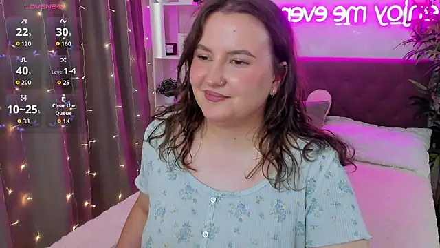 Snapshot of FeralPeach chatting on 07.15.26 FeralPeach online show from 07.15.26