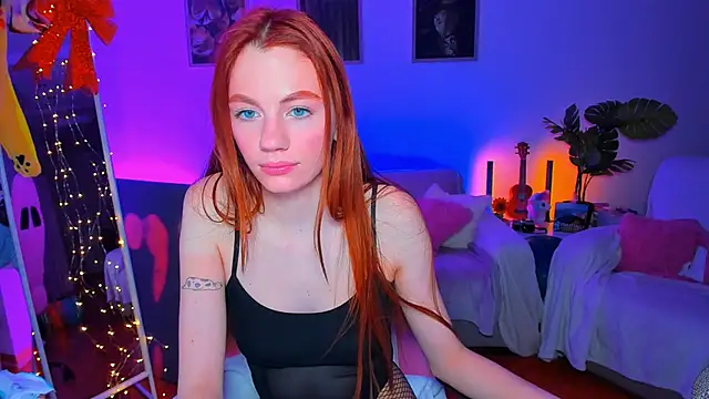 Alyssa Smitt online show from 03.09.25