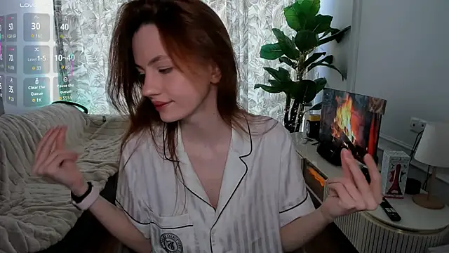 Alyssa Smitt online show from 06.07.26
