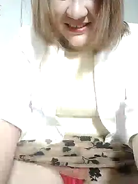 Snapshot of Rose_DiDi chatting on 02.05.25 Rose DiDi online show from 02.05.25