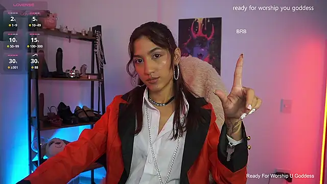 Snapshot of MissKorah chatting on 03.27.26 MissKorah online show from 03.27.26