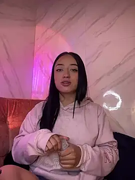 Ady 18 online show from 02.15.25