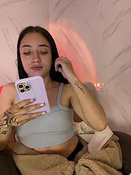 Ady 18 online show from 02.20.25