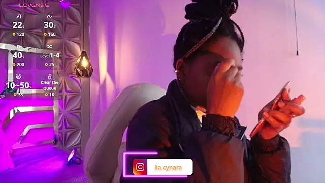 Snapshot of Queen_perla_ chatting on 02.18.26 Queen perla online show from 02.18.26