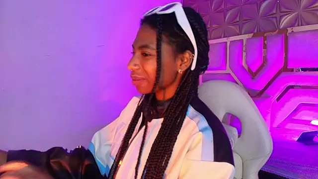 Snapshot of Queen_perla_ chatting on 02.26.26 Queen perla online show from 02.26.26