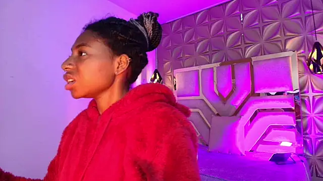 Snapshot of Queen_perla_ chatting on 02.28.26 Queen perla online show from 02.28.26