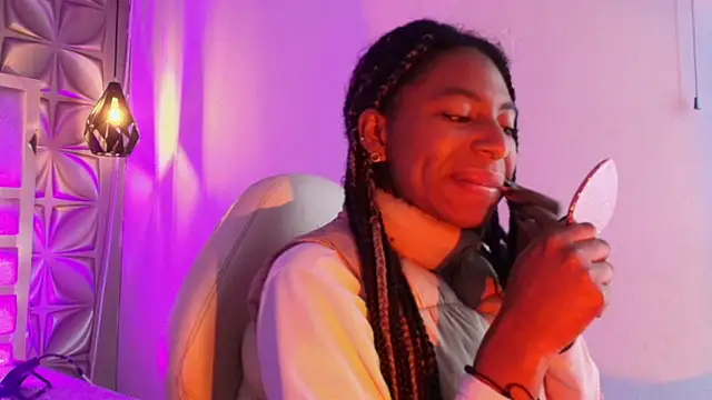 Queen perla  online show from 03.06.26