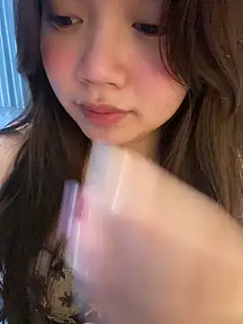 Hotellinh12 online show from 12.20.25