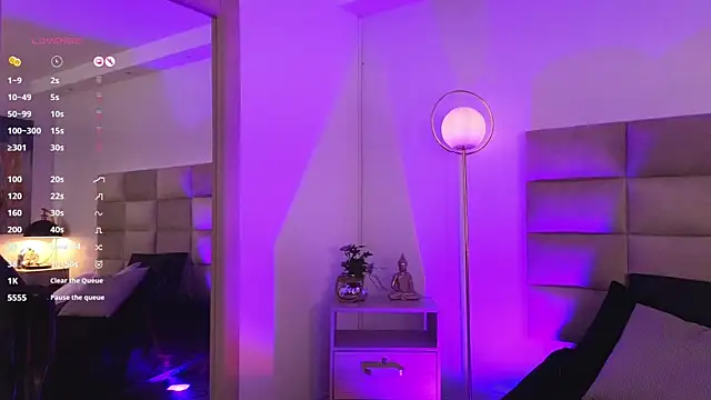 mssjulia online show from 01.03.25