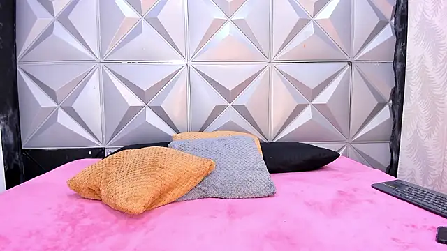 SofiAndNicol online show from 03.05.26