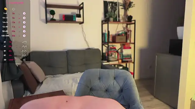 Snapshot of maxx_alexx chatting on 12.08.24 maxx alexx online show from 12.08.24