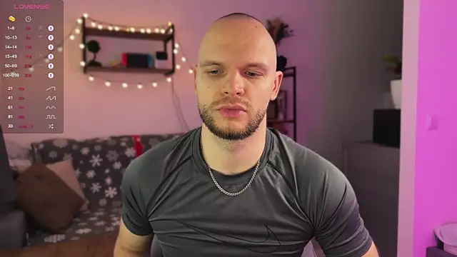 Snapshot of maxx_alexx chatting on 12.24.24 maxx alexx online show from 12.24.24