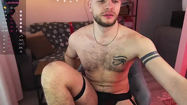 Snapshot of maxx_alexx chatting on 12.26.24 maxx alexx online show from 12.26.24