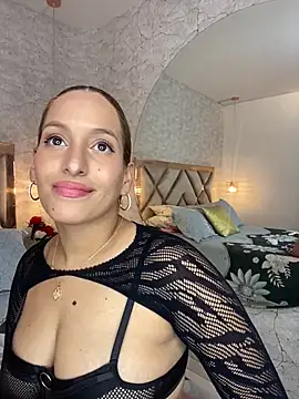 Agnescruzz online show from 02.09.25