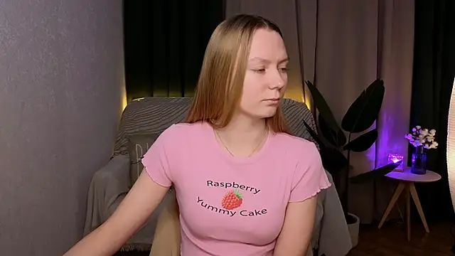 Snapshot of CarolynCohen__ chatting on 01.17.25 CarolynCohen online show from 01.17.25