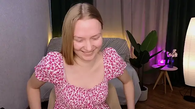Snapshot of CarolynCohen__ chatting on 02.11.25 CarolynCohen online show from 02.11.25