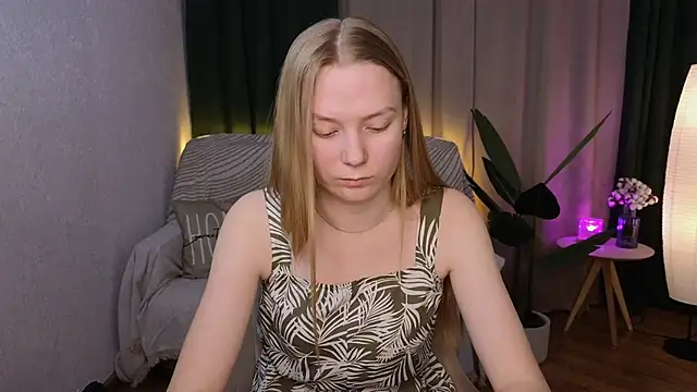 Snapshot of CarolynCohen__ chatting on 02.17.25 CarolynCohen online show from 02.17.25
