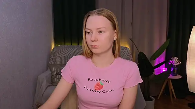 Snapshot of CarolynCohen__ chatting on 02.21.25 CarolynCohen online show from 02.21.25