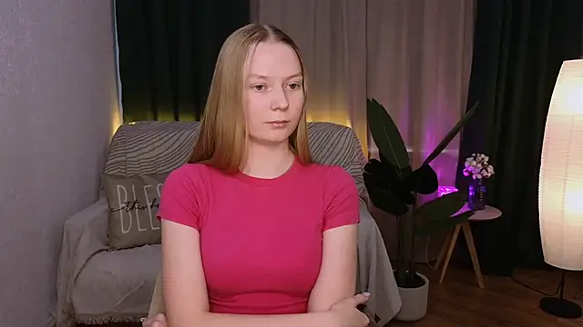 Snapshot of CarolynCohen__ chatting on 02.24.25 CarolynCohen online show from 02.24.25