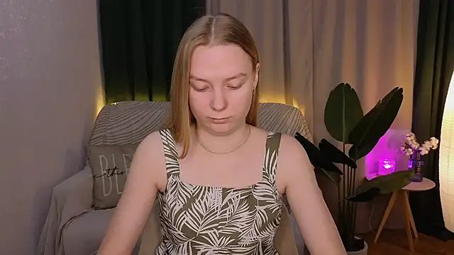 Snapshot of CarolynCohen__ chatting on 03.14.25 CarolynCohen online show from 03.14.25