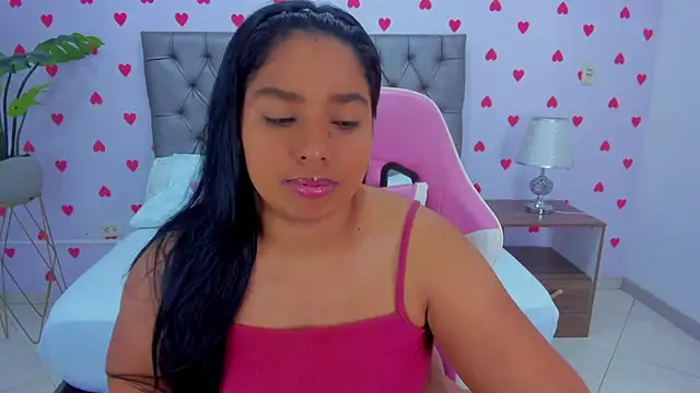 hurrem had online show from 02.28.25