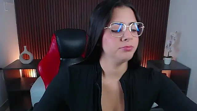 lizowenn  online show from 01.29.25