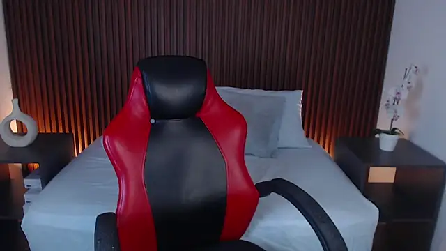 lizowenn  online show from 03.12.25