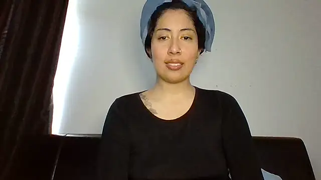 Snapshot of LorenaAnderson chatting on 02.20.25 LorenaAnderson online show from 02.20.25