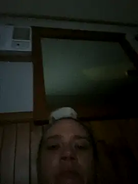 Snapshot of Off_the_Lesh chatting on 10.16.25 Off the Lesh online show from 10.16.25