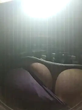 Snapshot of Off_the_Lesh chatting on 02.01.26 Off the Lesh online show from 02.01.26