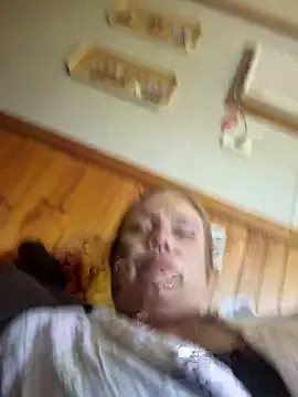 Snapshot of Off_the_Lesh chatting on 02.04.26 Off the Lesh online show from 02.04.26