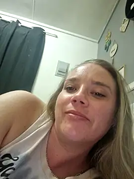 Snapshot of Off_the_Lesh chatting on 03.07.26 Off the Lesh online show from 03.07.26