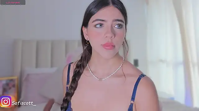 SofiScott  online show from 01.16.26