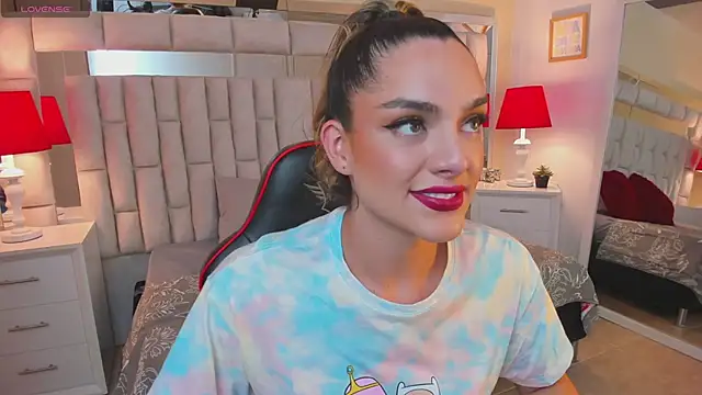 mariiahneedles online show from 02.05.25