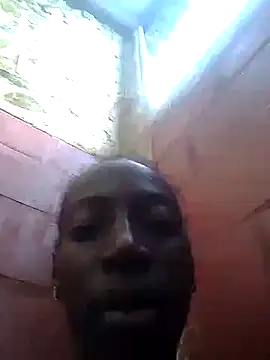 Snapshot of spicycouplex chatting on 11.19.25 spicycouplex online show from 11.19.25