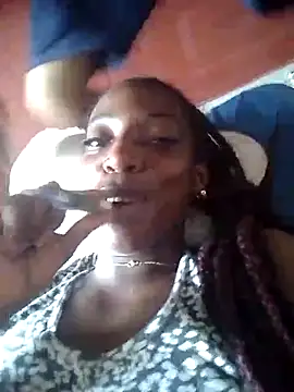 Snapshot of spicycouplex chatting on 04.29.26 spicycouplex online show from 04.29.26