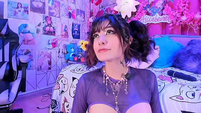 Alicebenett online show from 03.28.26