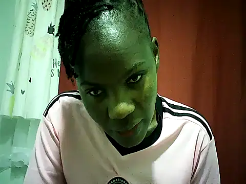 Snapshot of Pierra77 chatting on 06.02.26 Pierra77 online show from 06.02.26