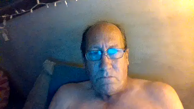 hornyrich69 online show from 04.13.26