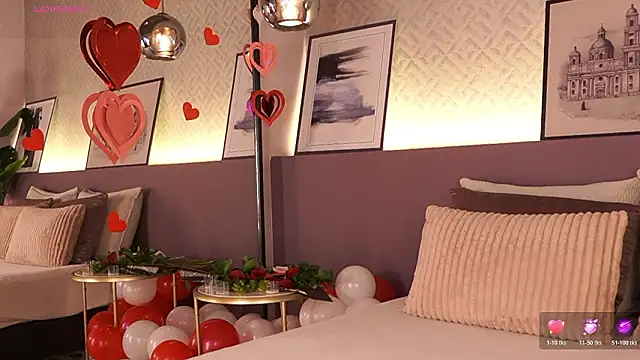 Snapshot of IzzyWild chatting on 02.15.26 IzzyWild online show from 02.15.26