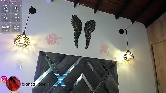 Snapshot of Bianca_zaens2 chatting on 11.26.25 Bianca zaens2 online show from 11.26.25