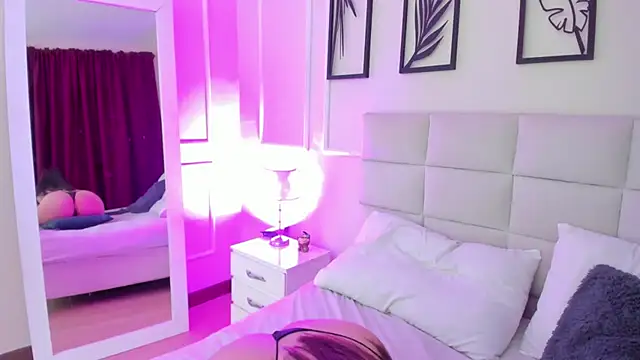 Alisa  walker online show from 01.21.25