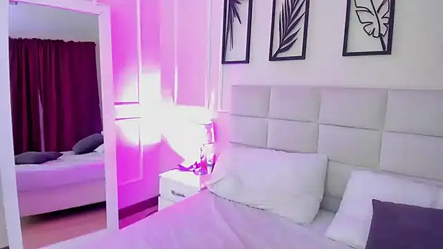 Alisa  walker online show from 03.21.25