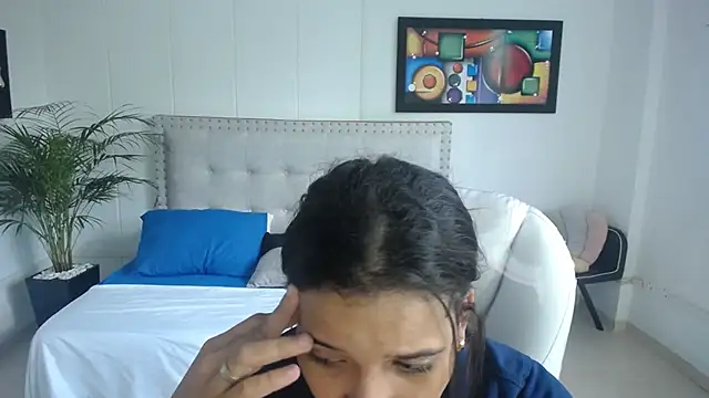 Chiqui milk  online show from 01.31.25