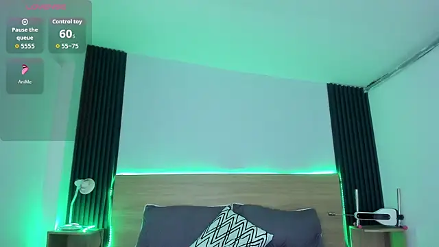 Chiqui milk  online show from 10.30.25