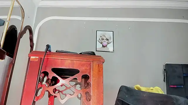 Jimena Grey online show from 01.12.26