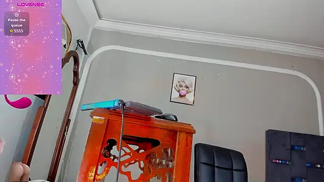 Jimena Grey online show from 02.17.26