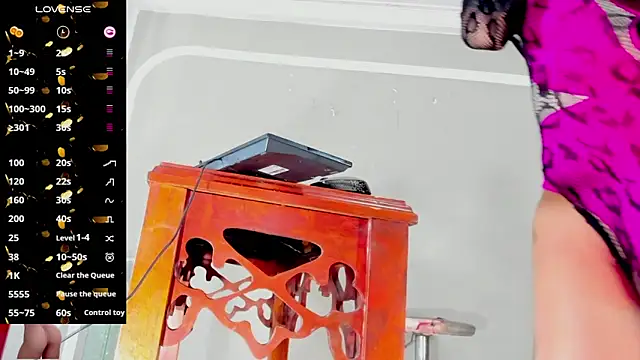 Jimena Grey online show from 04.13.26