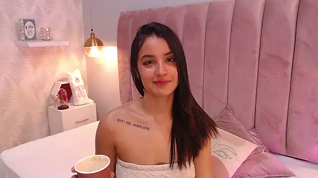 LeenaBrown online show from 04.04.26